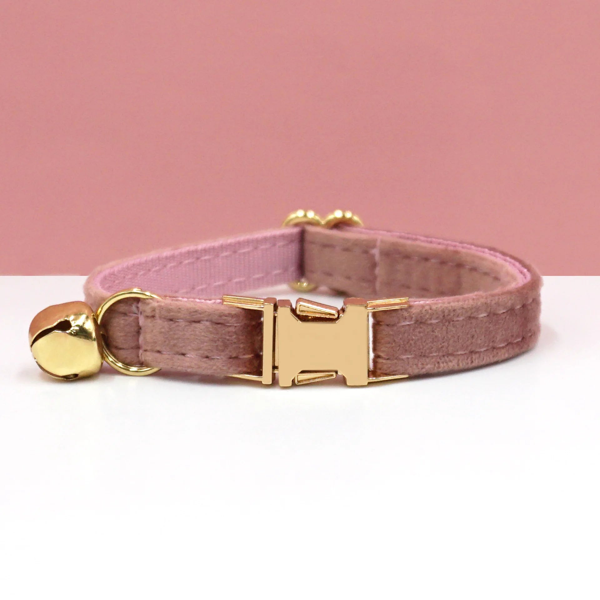 SOFT VELVET COLLAR