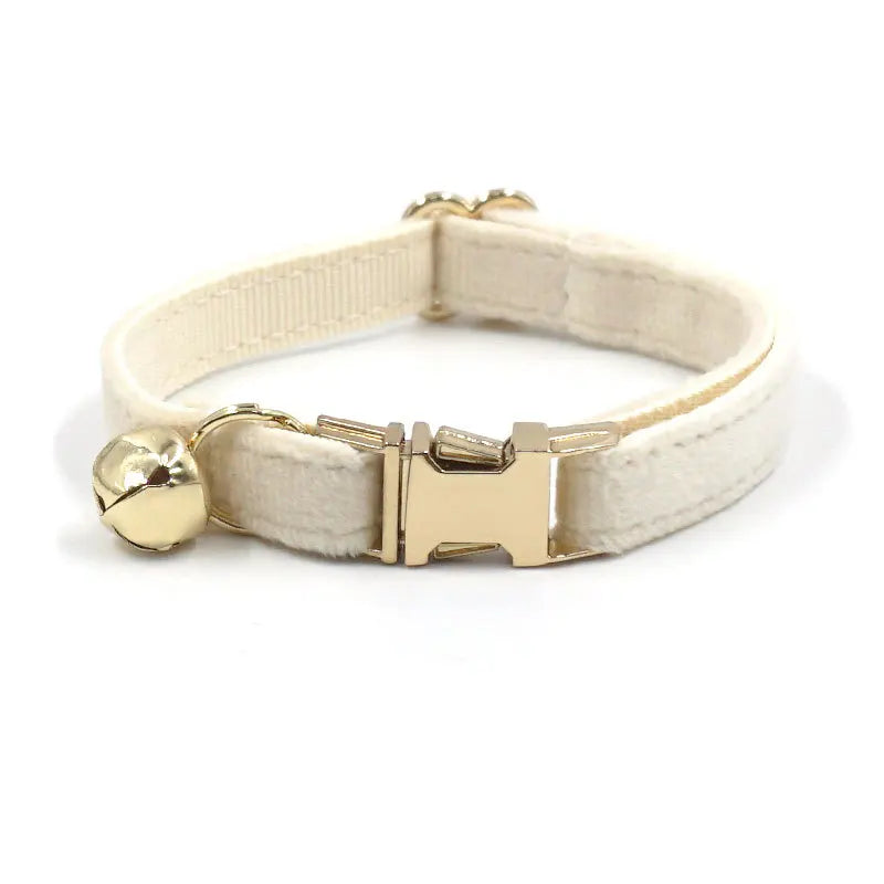 SOFT VELVET COLLAR